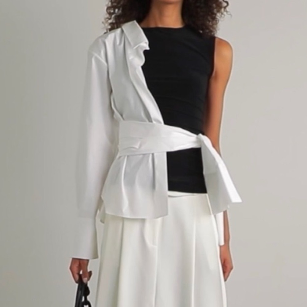 AWAKE mode asymmetric top